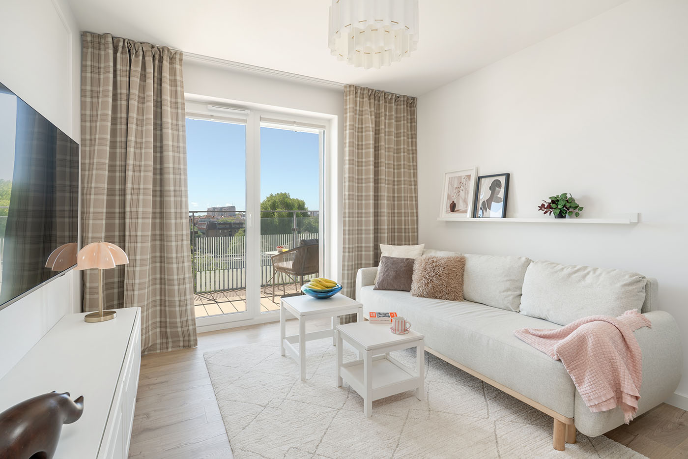 Salon z wyjściem na balkon, Apartament Okopowa 7, Kołobrzeg