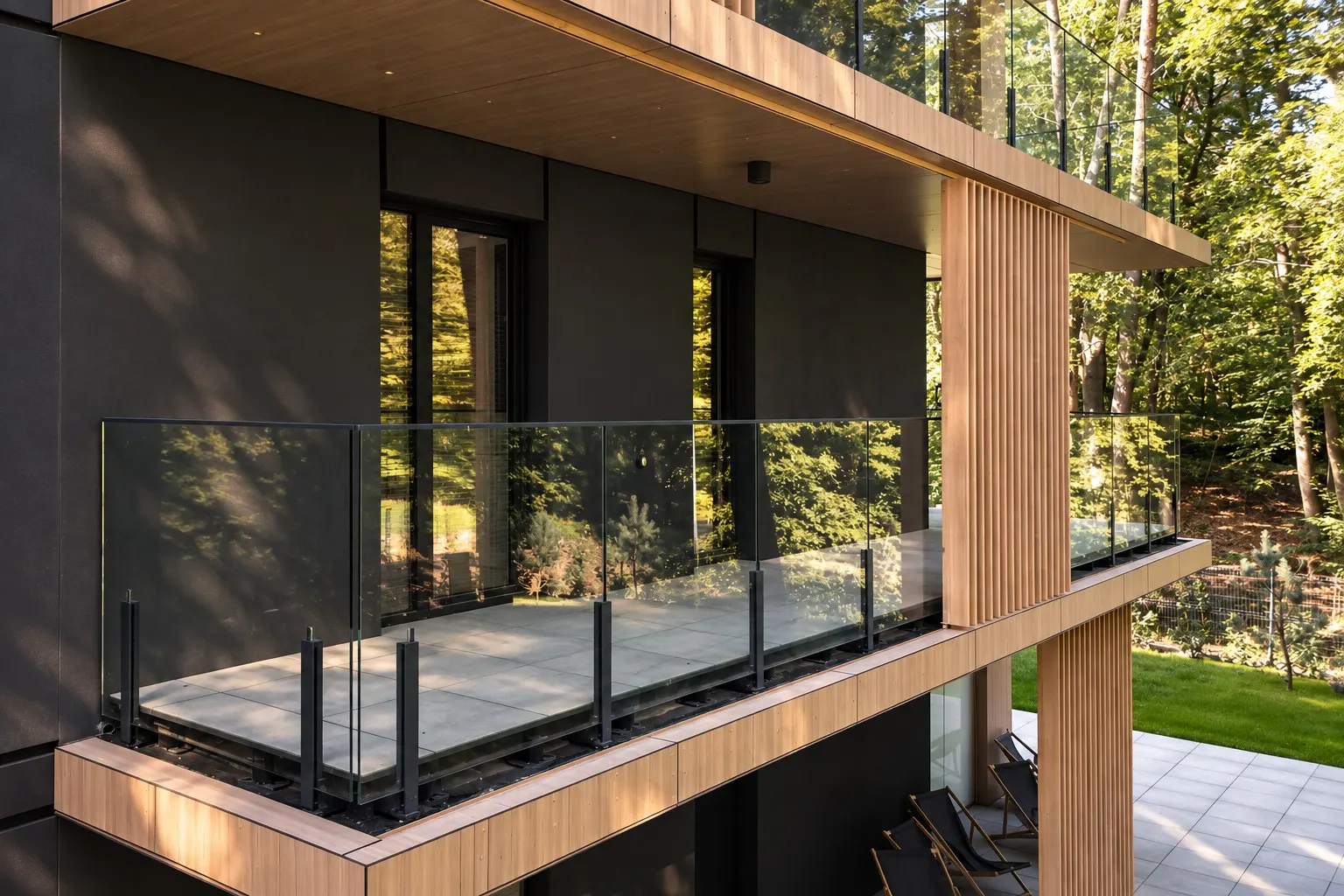Widok z lotu ptaka na apartament Sea & Forest w otoczeniu lasu, Międzyzdroje