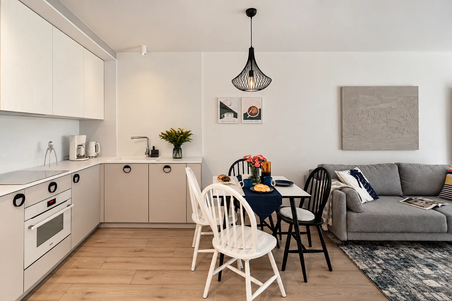 Kuchnia i jadalnia Apartamentu Mar w Kołobrzegu
